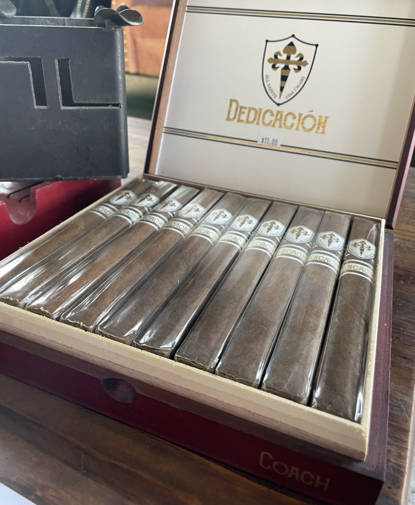 All Saints Dedicacion Coach Box (20)